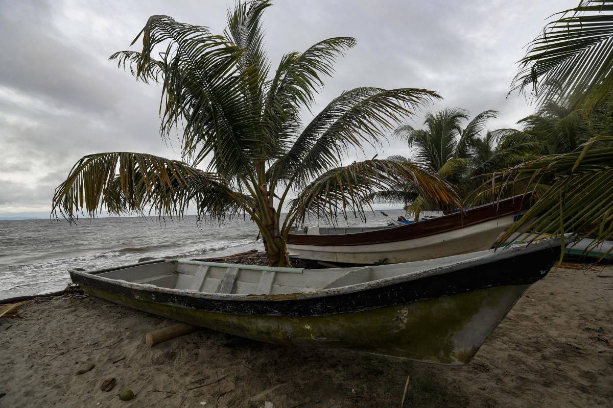 Las Medidas de bioseguridad para volver al mar, implicaran un cambio de mentalidad en la forma de vacacionar con el fin de garantizar el cuidado para evitar contagios de covid . Foto: Manuel Saldarriaga Quintero.
