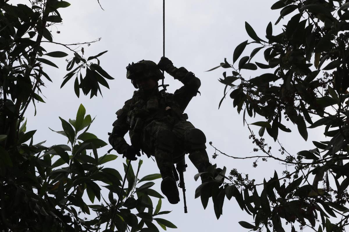 Ejercicios de entrenamiento de la Brigada Móvil numero 25 de la Fuerza de Tarea Nudo del Paramillo del Ejército, cuya misión es combatir a los frentes 18 y 36 de las Farc, al Eln y a las Bacrim en el norte de Antioquia y sur de Córdoba. Foto: Donaldo Zuluaga Velilla