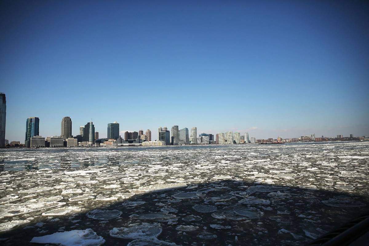 Ya este miércoles el hielo sobre el río Hudson era notable. FOTO AFP