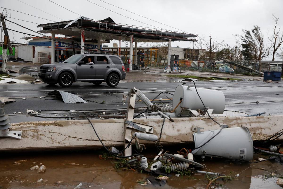 “Todavía no tenemos mucha información. Estamos totalmente desconectados en términos de telecomunicaciones con el sureste de la isla”, dijo el gobernador, Ricardo Rosselló, a CNN. FOTO REUTERS