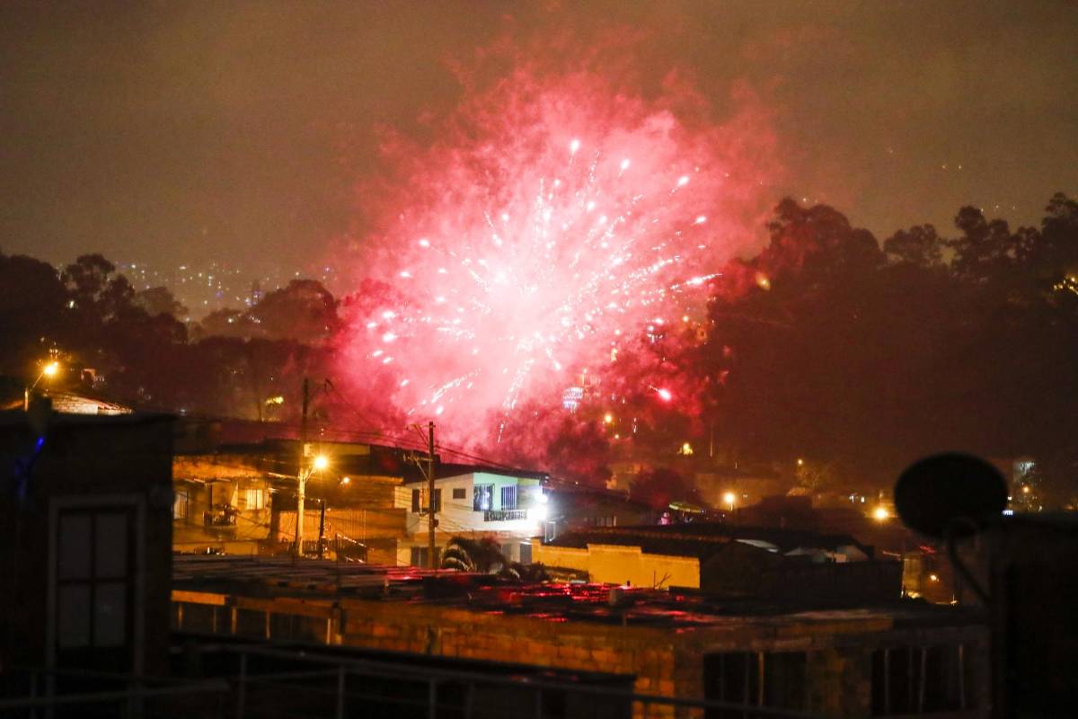 Mucha pólvora en el oriente de Medellín. FOTO Robinson Sáenz.