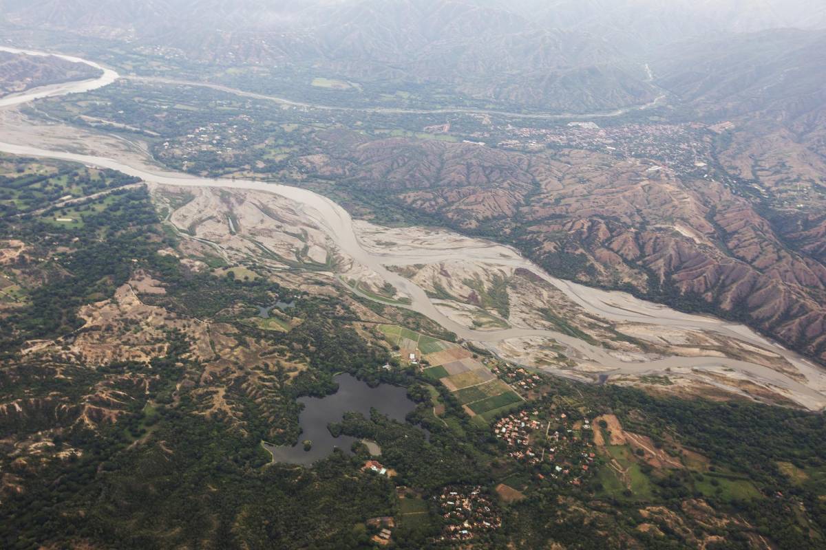 Los niveles del río Cauca se ven afectados por el mal uso de los afluentes y el fenómeno del niño. Foto: Esteban Vanegas