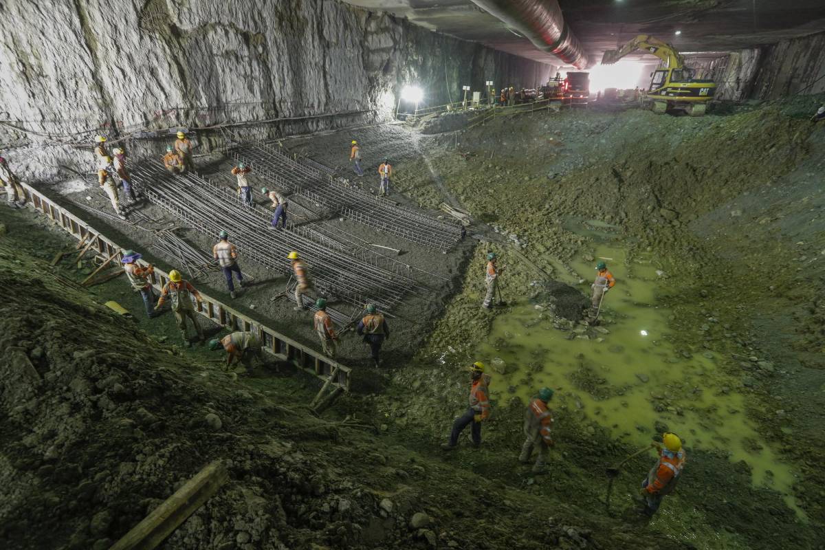 El soterrado tendrá seis carriles para el tránsito vehicular en la Avenida Regional, más una franja reservada para el ferrocarril. FOTO MANUEL SALDARRIAGA