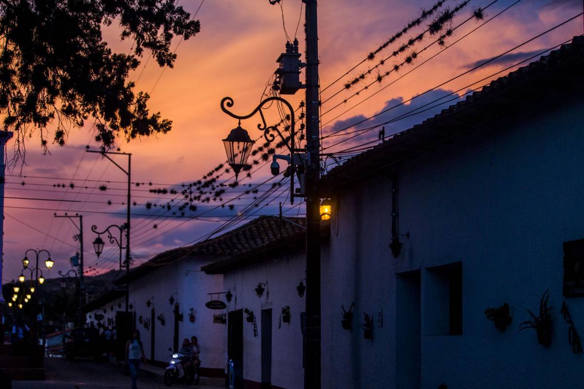 Un lugar diferente a la gran ciudad. Sus habitantes no han abandonado su aire de campesinos ni su forma de vivir al ritmo de las horas y no de los segundos. Foto: Julio César Herrera.