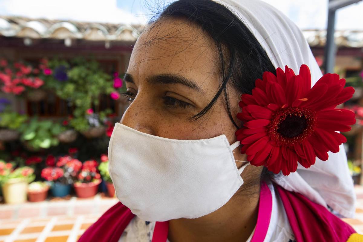 La edición 2020 de la Feria de las Flores se mantiene. La mayoría de las actividades se realizarán a la distancia para evitar aglomeraciones. Será una feria virtual, sin precedentes en la cuidad. Los silleteros siguen siendo los protagonistas. FOTO MANUEL SALDARRIAGA QUINTERO