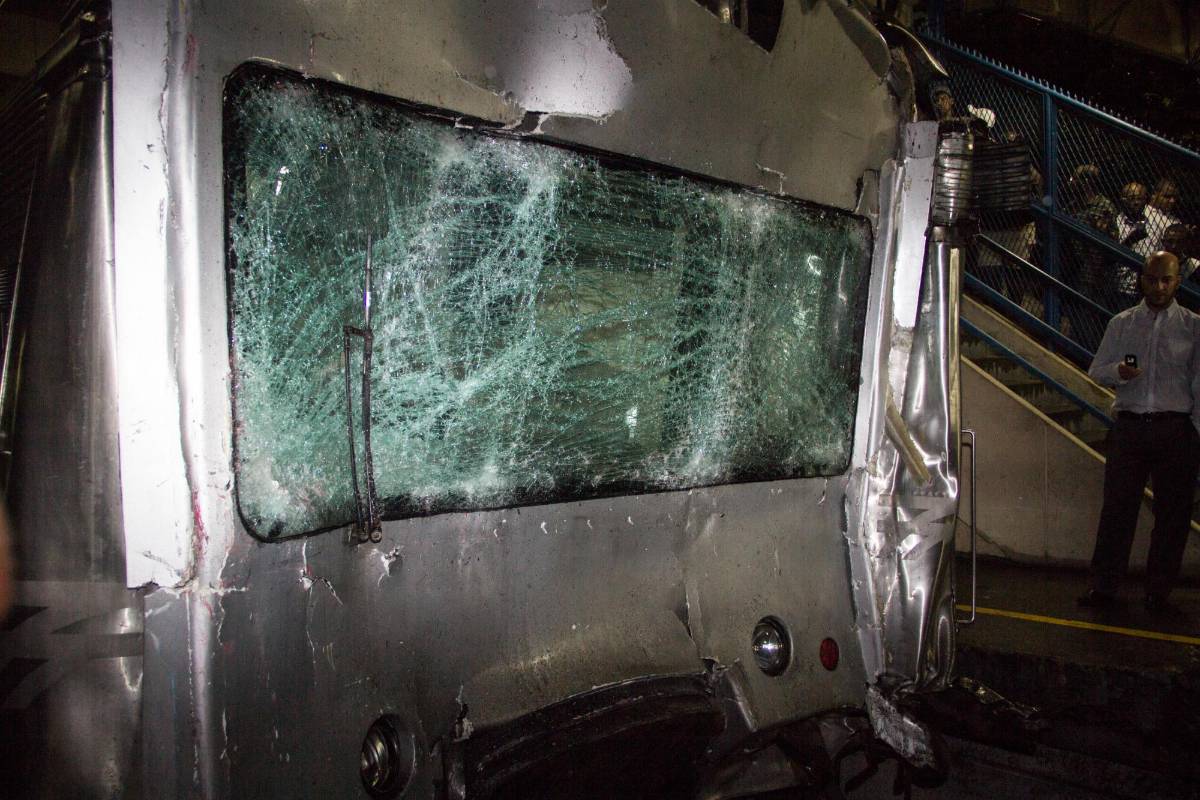 En 2014 fueron registrados varios accidentes de trenes de Río de Janeiro, administrados por la empresa Supervia. El último ocurrió en noviembre, cuando 41 personas resultaron heridas después de que un autobús chocara contra un vagón de tren al no respetar las señales sonoras y visuales.