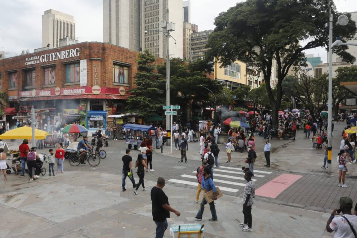 Esquina de Carabobo con Calibio, en la tarde. Foto Camilo Suárez.