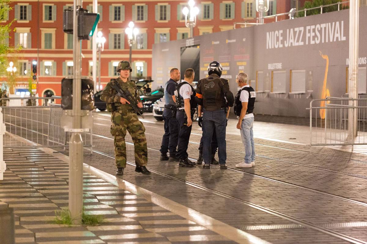 Francia extendió el estado de emergencia por tres meses más. FOTO AP
