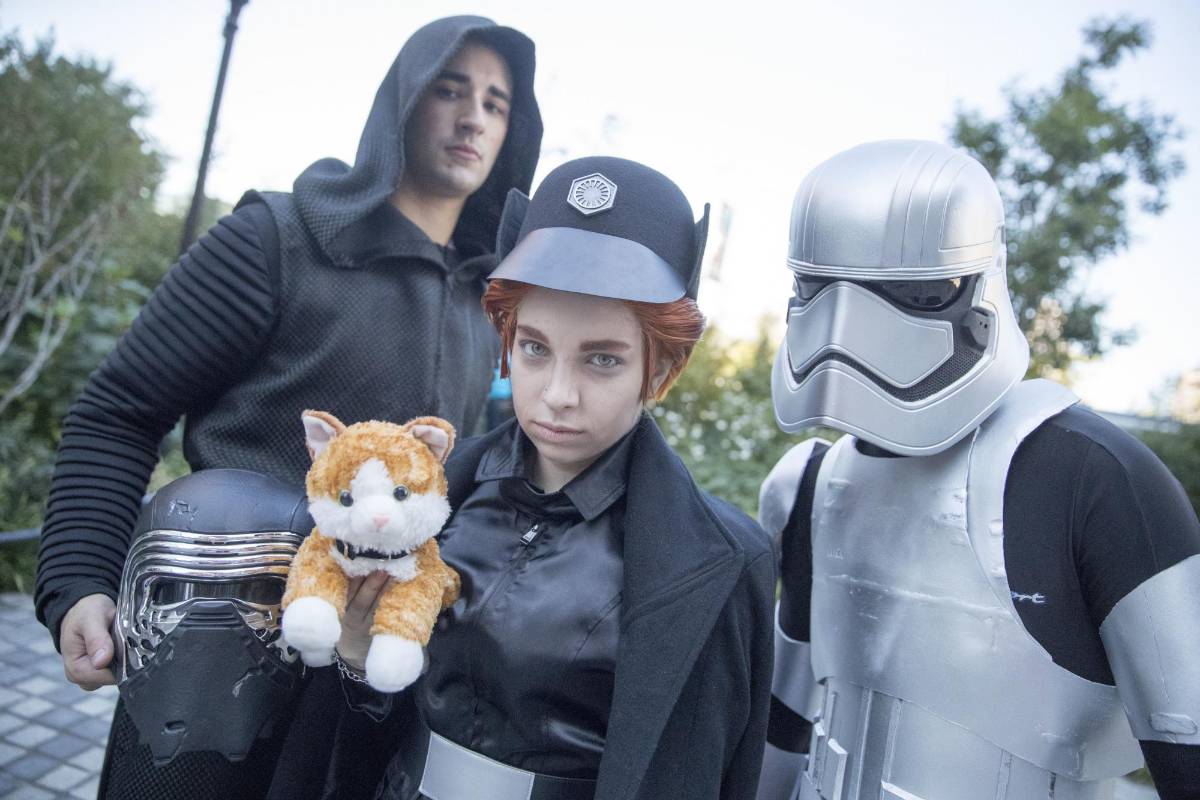 Kylo Ren, General Hux y el Capitán Phasma de Star Wars. FOTO AP