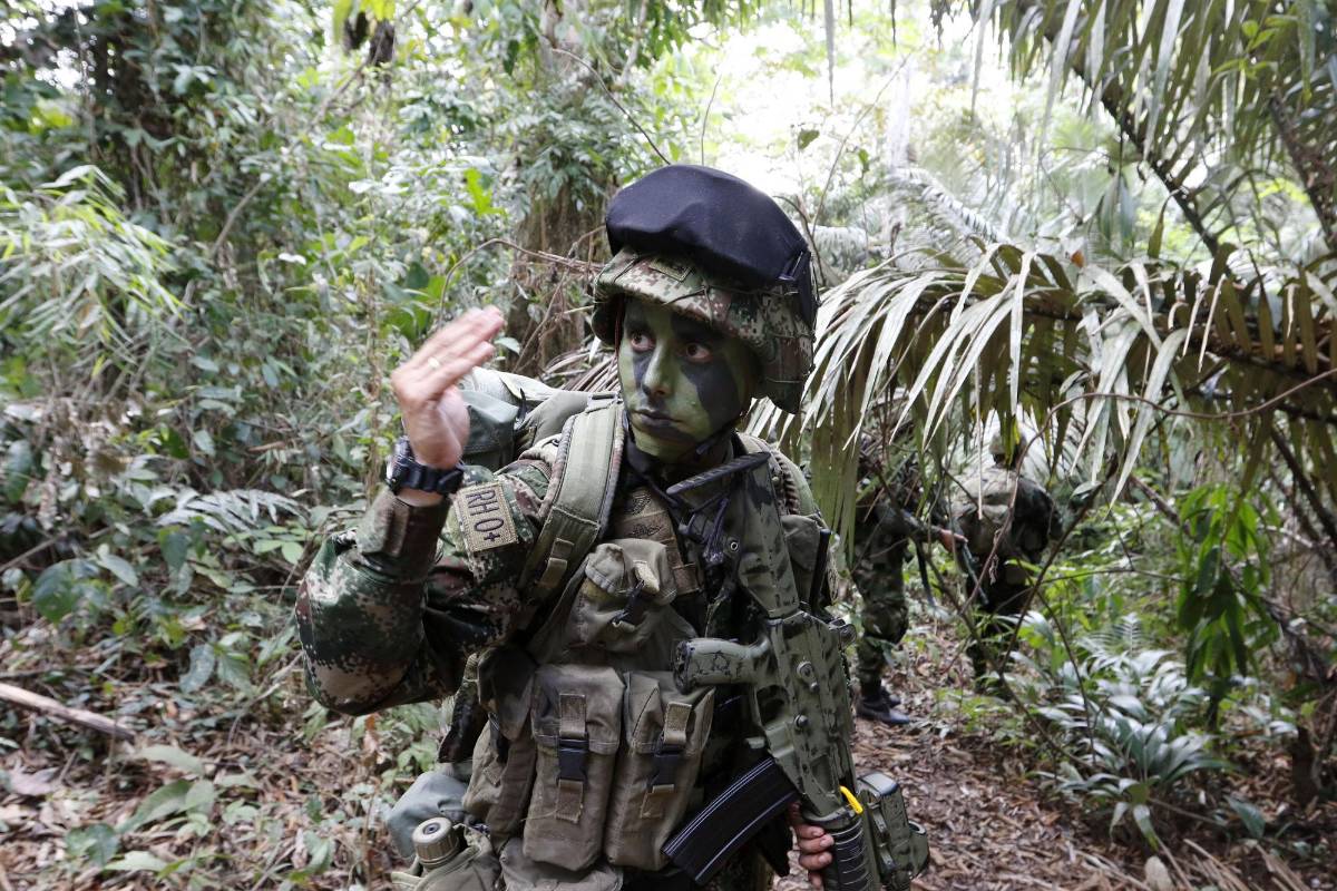 Ejercicios de entrenamiento de la Brigada Móvil numero 25 de la Fuerza de Tarea Nudo del Paramillo del Ejército, cuya misión es combatir a los frentes 18 y 36 de las Farc, al Eln y a las Bacrim en el norte de Antioquia y sur de Córdoba. Foto: Donaldo Zuluaga Velilla