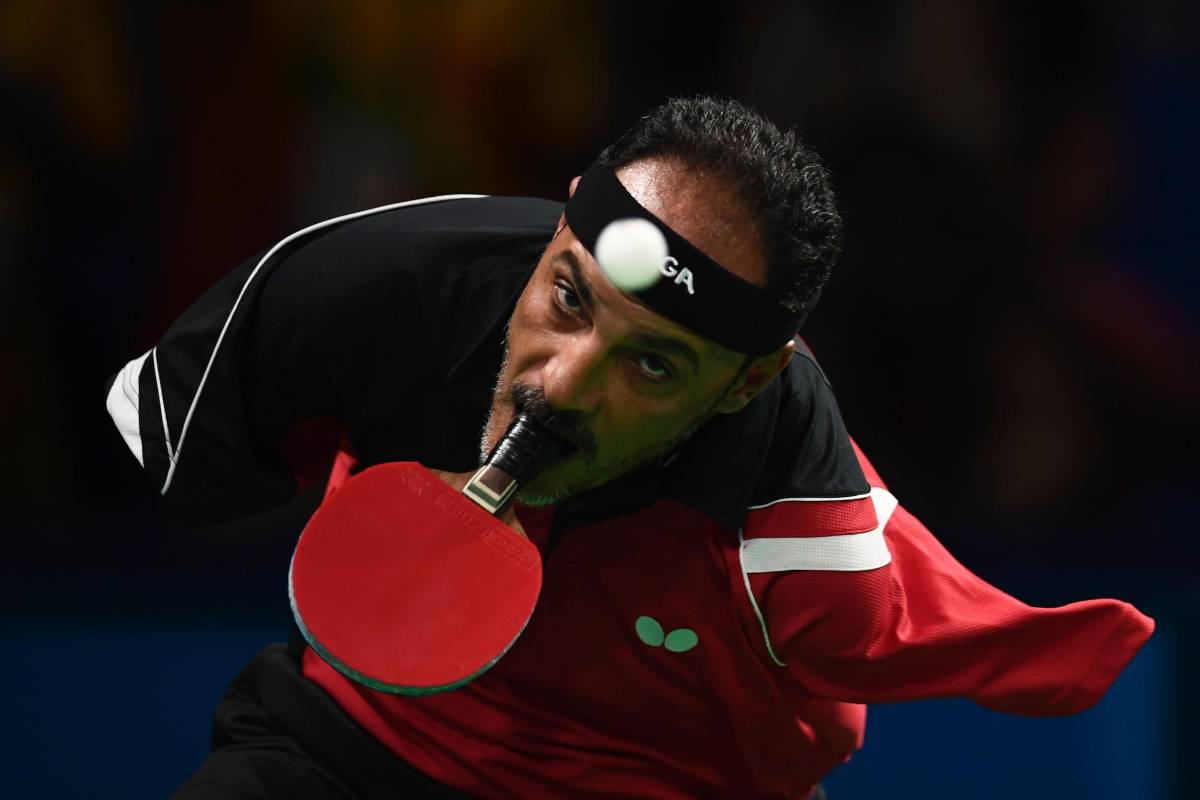 Ibrahim Hamadtou de Egipto compitiendo en tenis de mesa de los Juegos Paralímpicos de Río 2016. FOTO CHRISTOPHE SIMON, AFP