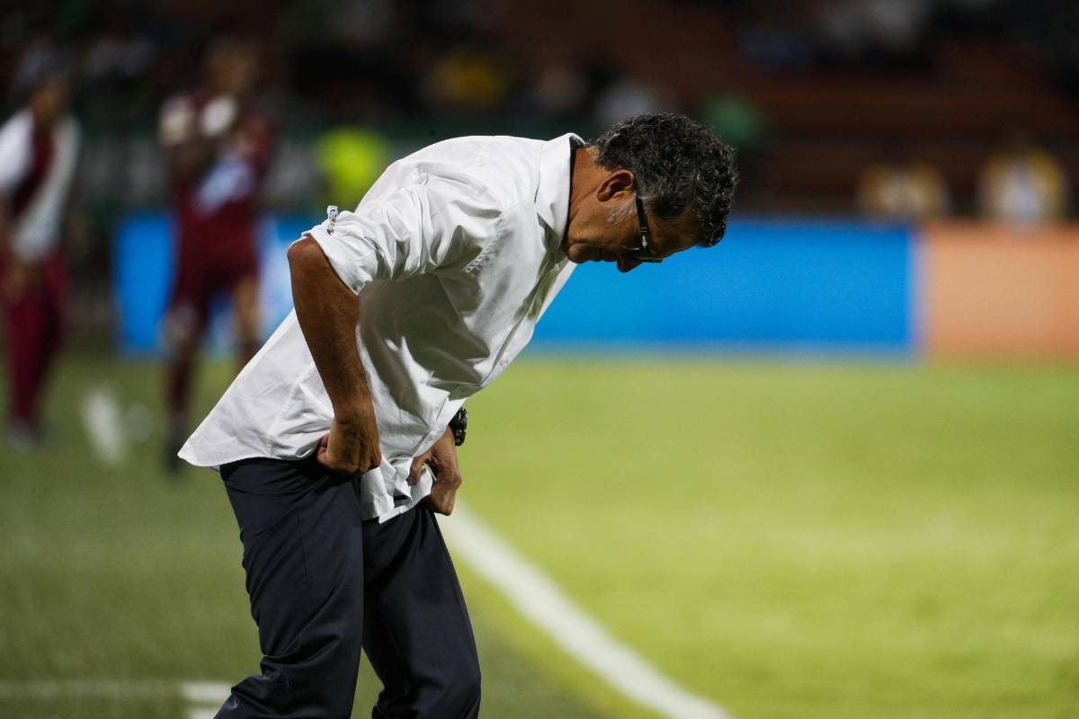 Una jornada de tristeza para juan Carlos Osorio. Foto: Manuel Sagarriaga