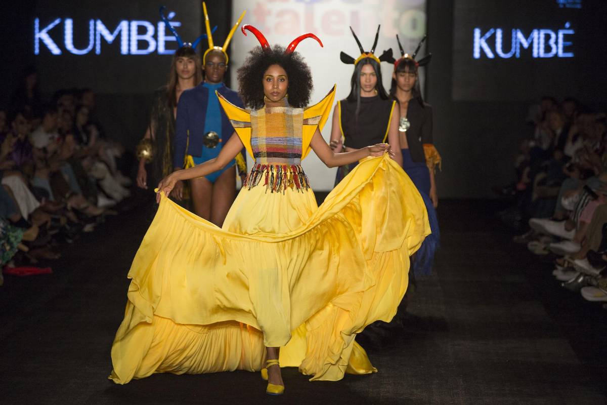 Diseños que resaltan las tradiciones emberá y wuayuú, utilizando técnicas como macramé y totumo; entre otras propuestas. FOTO EDWIN BUSTAMANTE