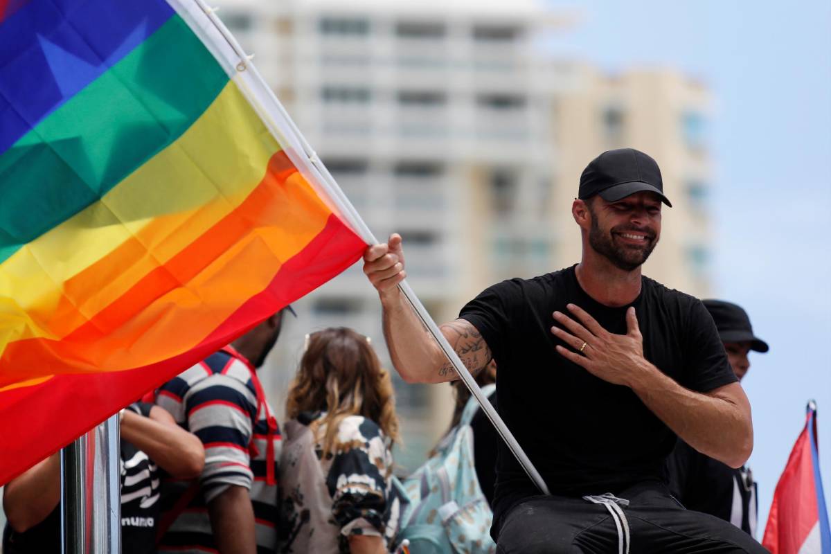 Ricky Martin, un auténtico rey en las redes sociales gracias a los 12,3 millones de seguidores que tiene en Instagram, 20,4 millones más en Twitter y otros 10 millones en Facebook, también llamó a las marchas. FOTO EFE
