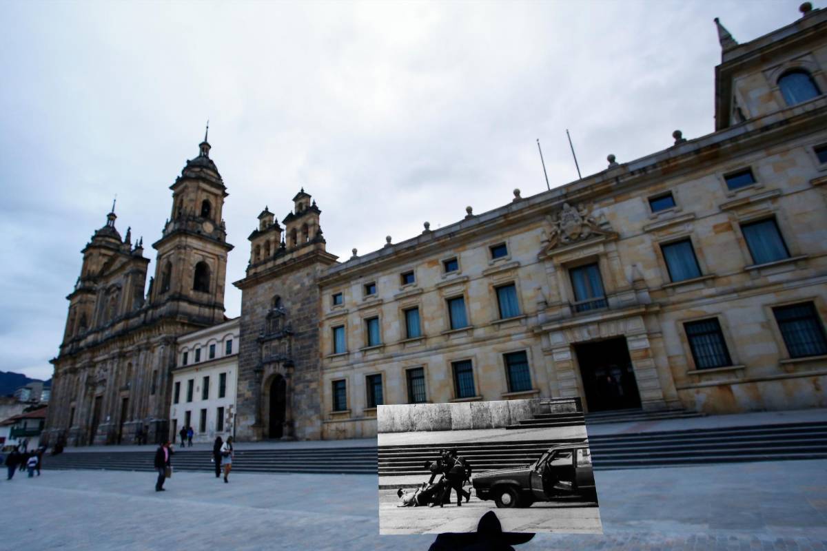 Un grupo de policías arrastran a un hombre por la carrera séptima sobre la Plaza de Bolívar. FOTO Mauricio Alvarado- Colprensa