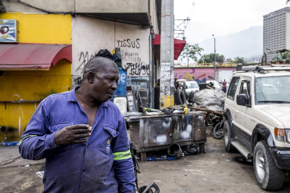 Barrio Triste es uno de los sectores de Medellín en el que pueden armar un carro desde cero. FOTO: SANTIAGO MESA.