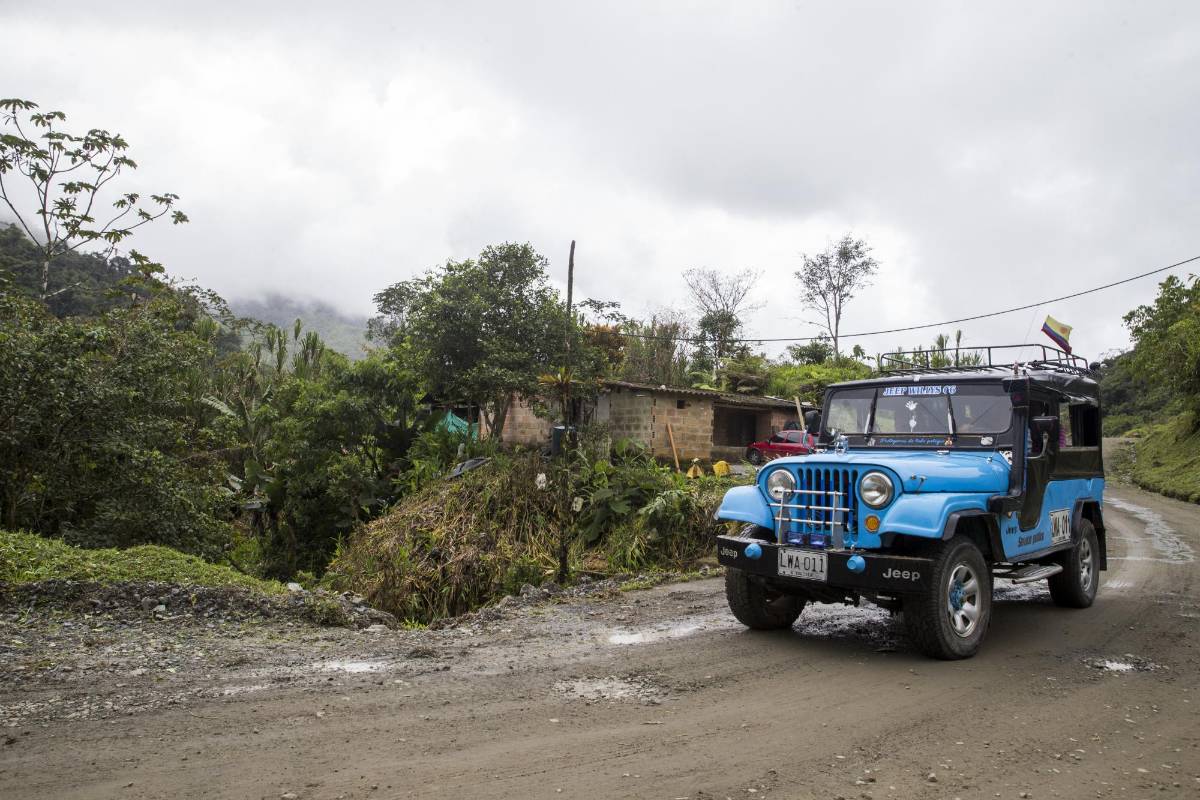 A lo largo de la vía, el Instituto Nacional de Vías, Invías, ejecutará en los próximos años obras por 400.000 millones de pesos. Foto: Esteban Vanegas