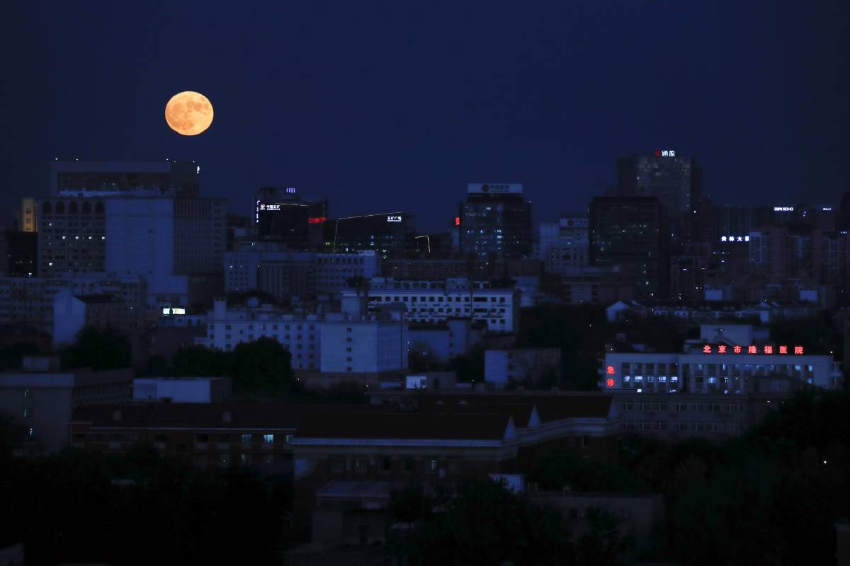 Sobre Pekín, en China. FOTO AP