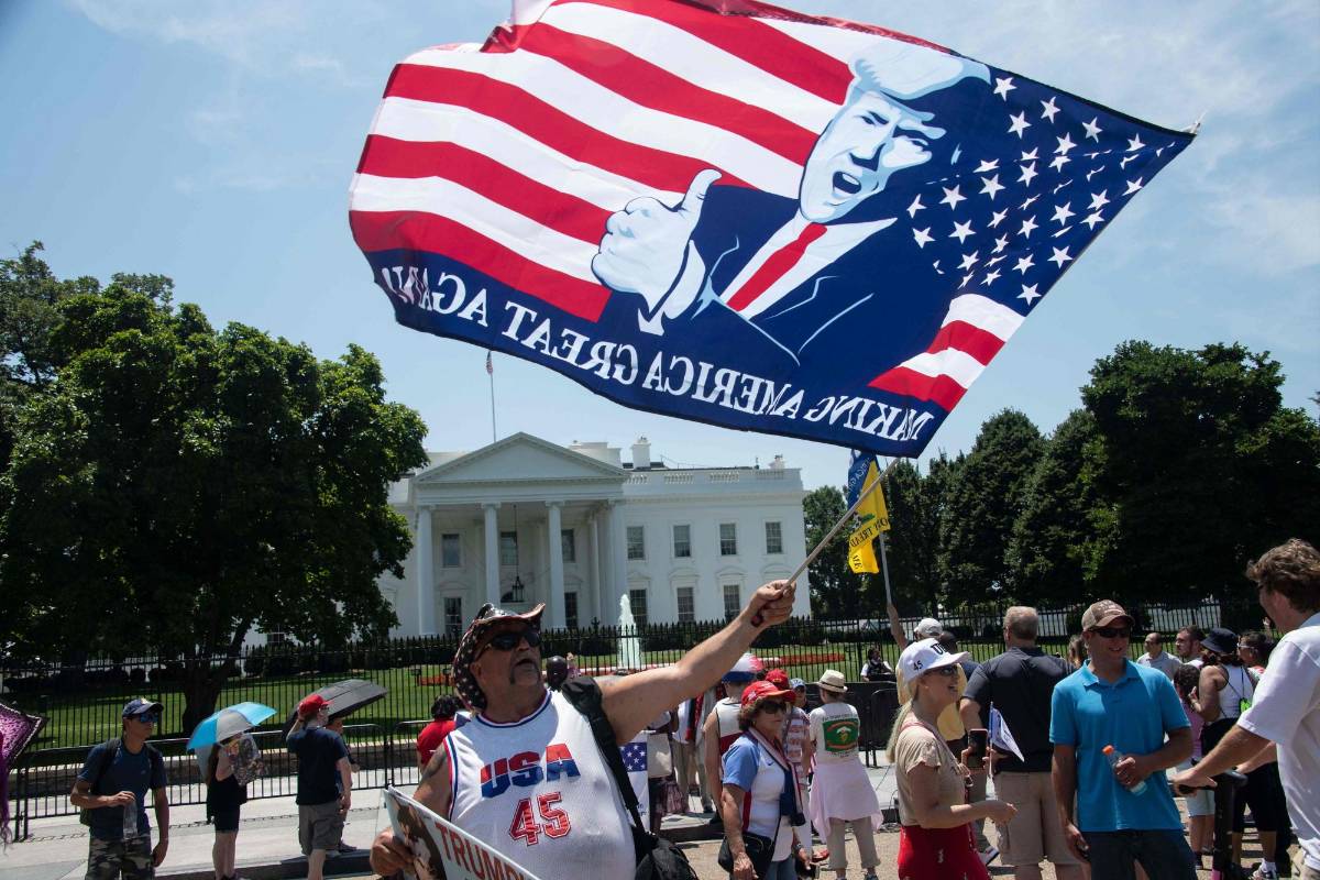 Adeptos de Trump han nombrado la parada como el evento de “make America great again” (“hagamos grande a América de nuevo”) FOTO AFP