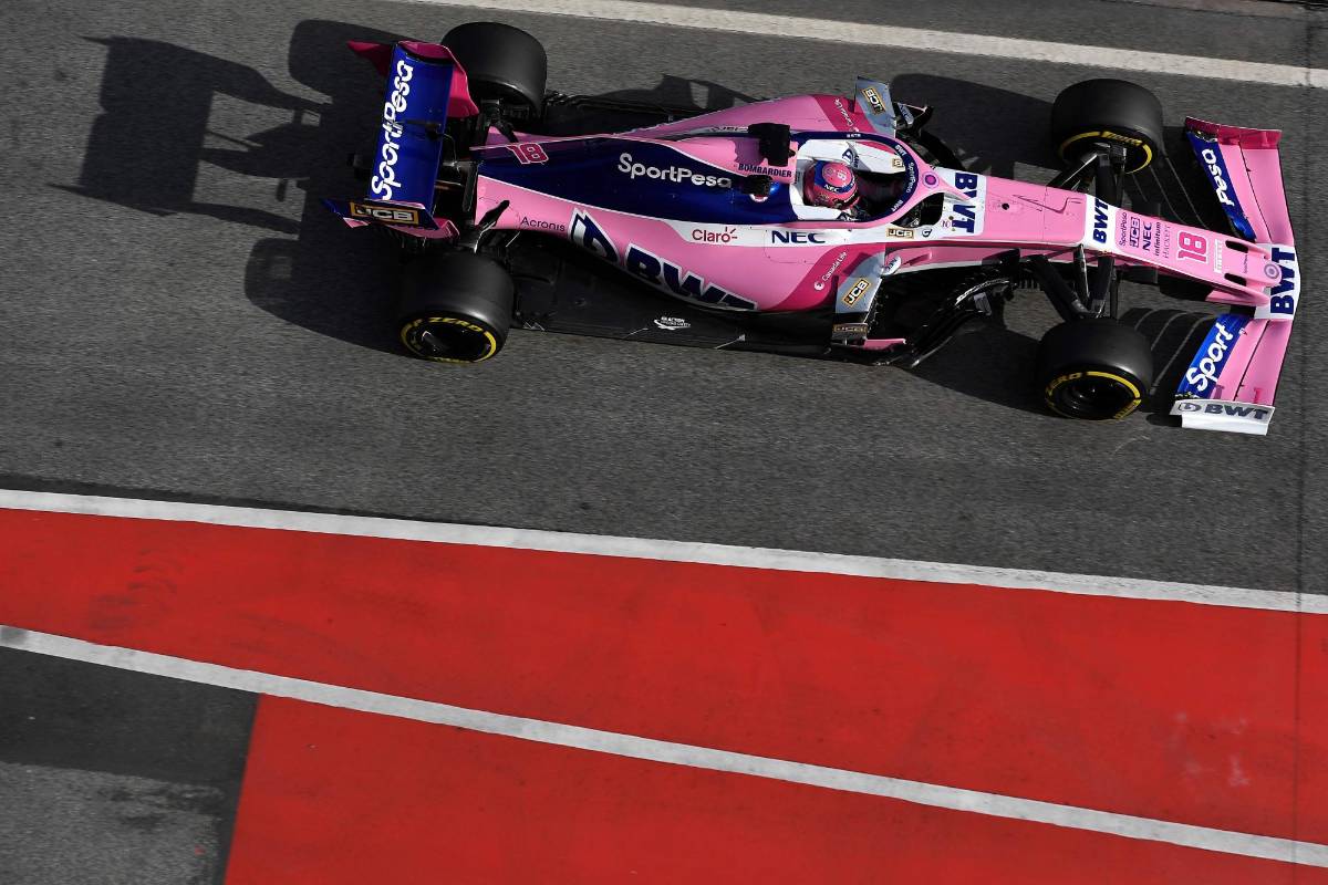 El piloto canadiense de Racing Point, Lance Stroll, participa en las pruebas para la nueva temporada del Gran Premio de Fórmula Uno en el circuiot de Cataluña en Montmeló. Foto: AFP