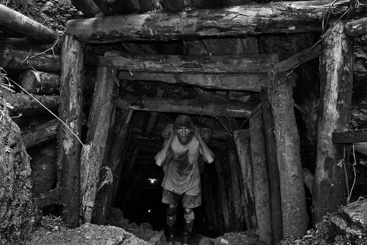 Con la serie La epidemia minera en Antioquia, Henry Agudelo ganó el Premio de Periodismo Regional Semana – Grupo Argos. FOTO HENRY AGUDELO