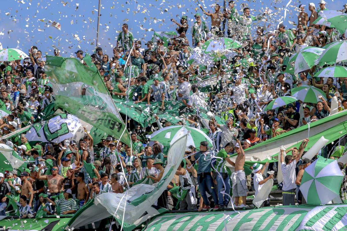 La asistencia al estadio fue masiva por parte de ambas hinchadas. FOTO Juan Antonio Sánchez