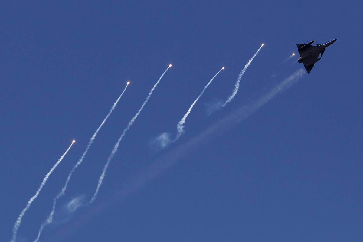 Pilotos y aviones de Estados Unidos atienden más de 20 ferias en su país al año y en este 2017 Colombia es la única nación extranjera que visitan. FOTO EFE