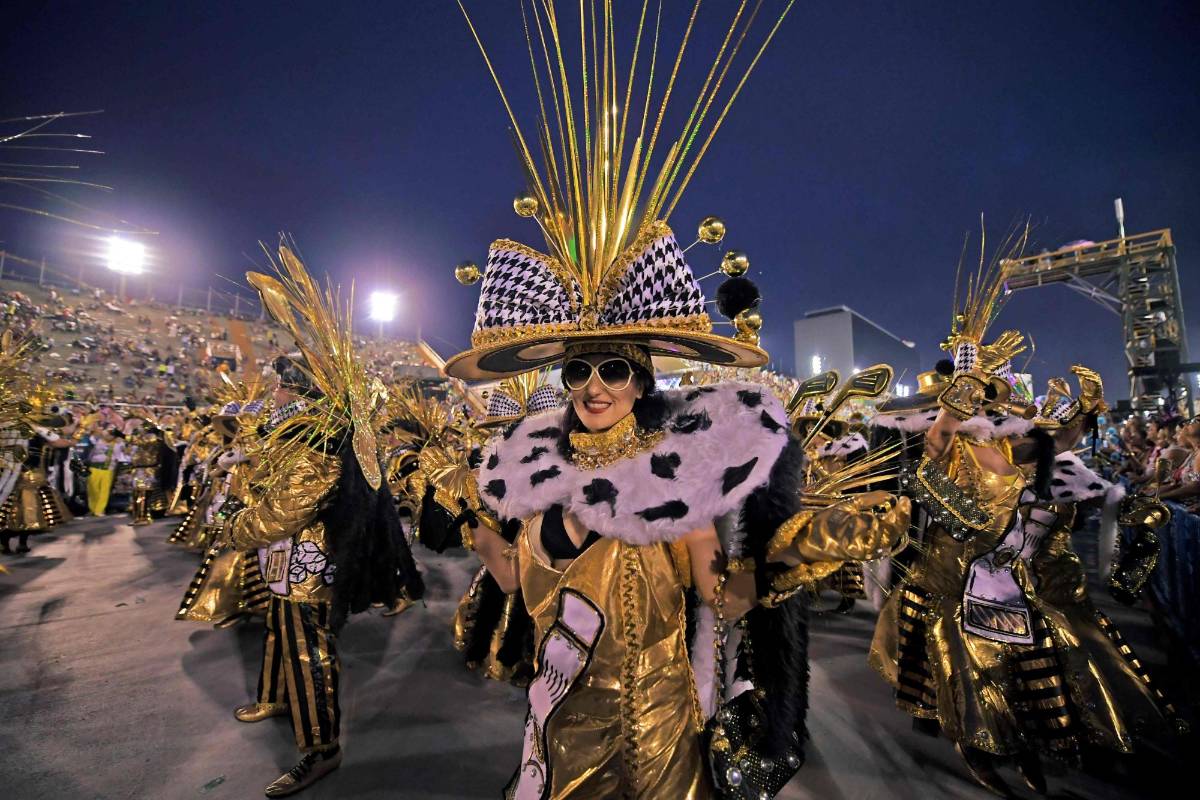 El momento más esperado del carnaval de Río de Janeiro es el desfile de las escuelas de samba. Foto: AFP CARL DE SOUZA