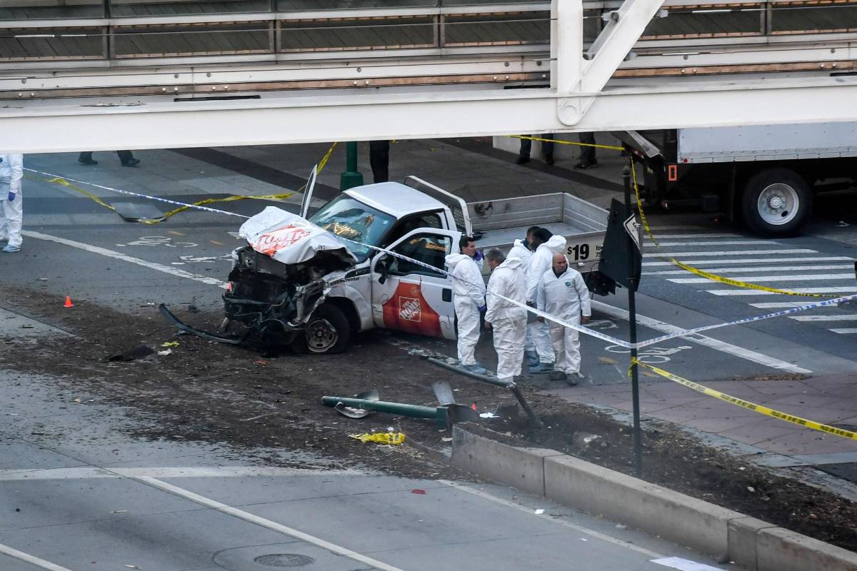 Las autoridades indicaron que el ataque siguió el modus operandi de otros similares registrados en los últimos años en varias ciudades del mundo. FOTO AFP