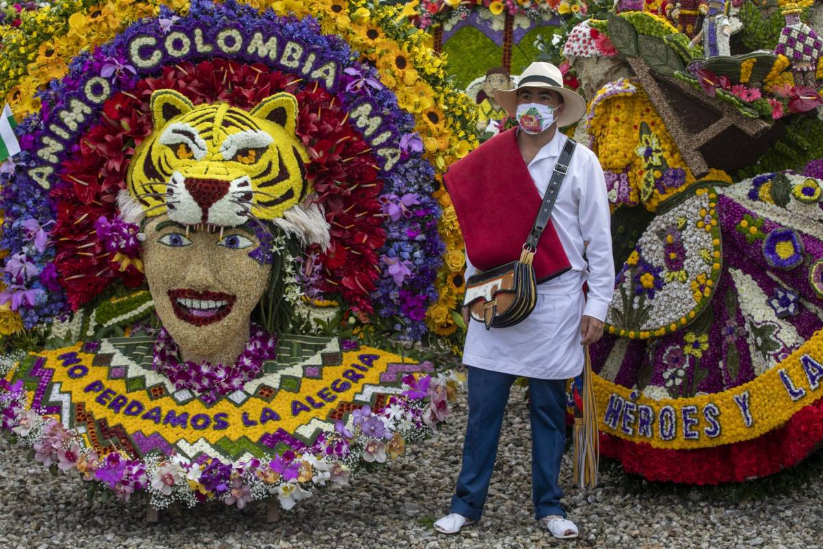 Francisco Orlando Quintero, de la vereda Barro Blanco, ganador absoluto con la silleta artística. FOTO EDWIN BUSTAMANTE