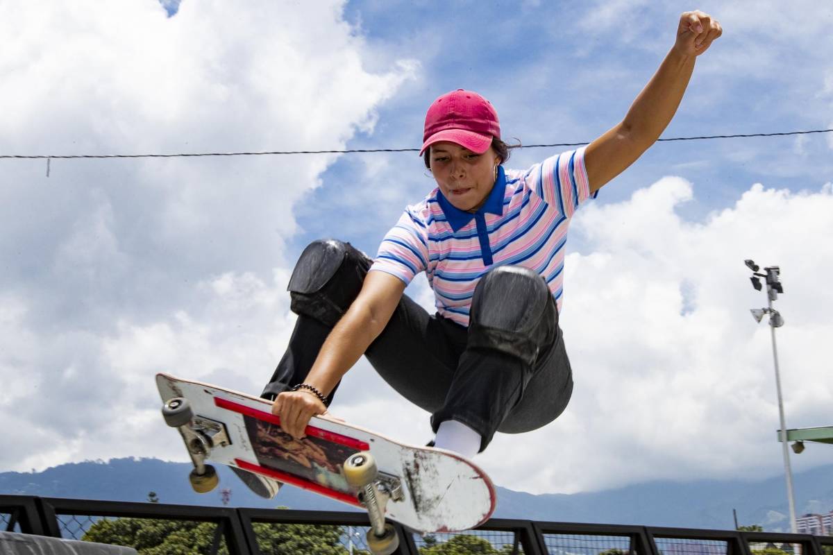  Los jóvenes que gustan de los trucos en las tablas y que han convertido este deporte en una verdadera pasión y estilo de vida. FOTO: Jaime Pérez Munevar