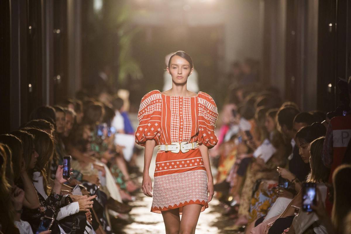Caprice es el nombre de la colección de Ortiz que refleja a una mujer extrovertida, que prefiere las flores en vez de maquillaje y le encanta andar descalza. FOTO Edwin Bustamante. 