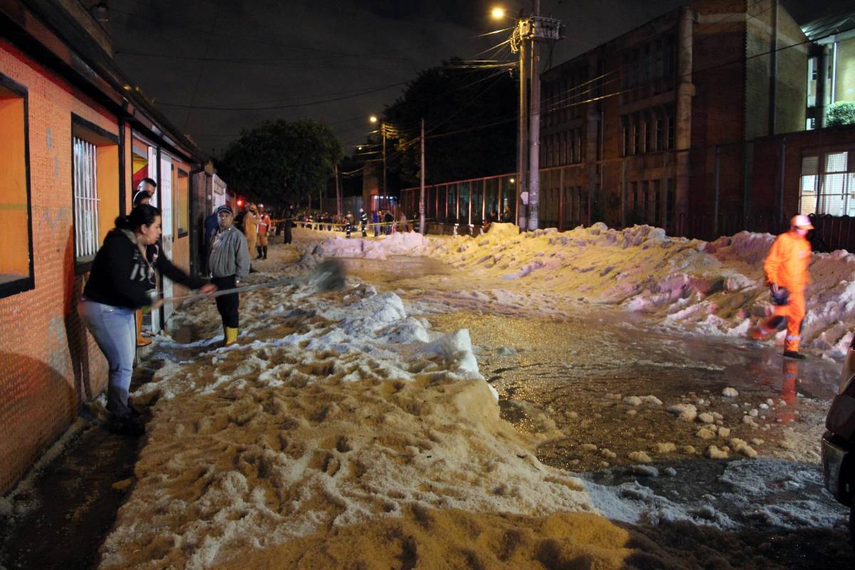 Las autoridades realizaron un barrido para conocer con exactitud los daños causados por la fuerte lluvia. FOTO COLPRENSA