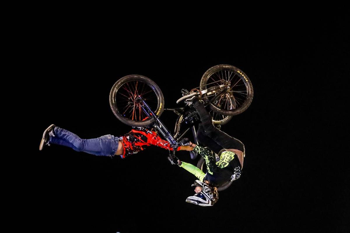 Se presentaron los mejores exponentes de expresiones deportivas como BMX freestyle. Fotos: Jaime Pérez.