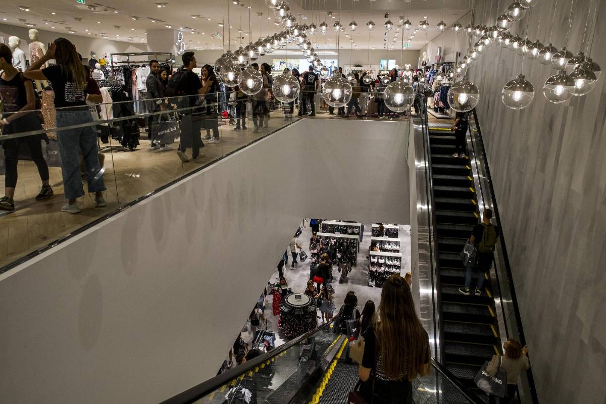 El local comercial suma 2.870 metros cuadrados. La compañía ha generado más de 200 empleos con la apertura de sus locales. FOTO JULIO CÉSAR HERRERA