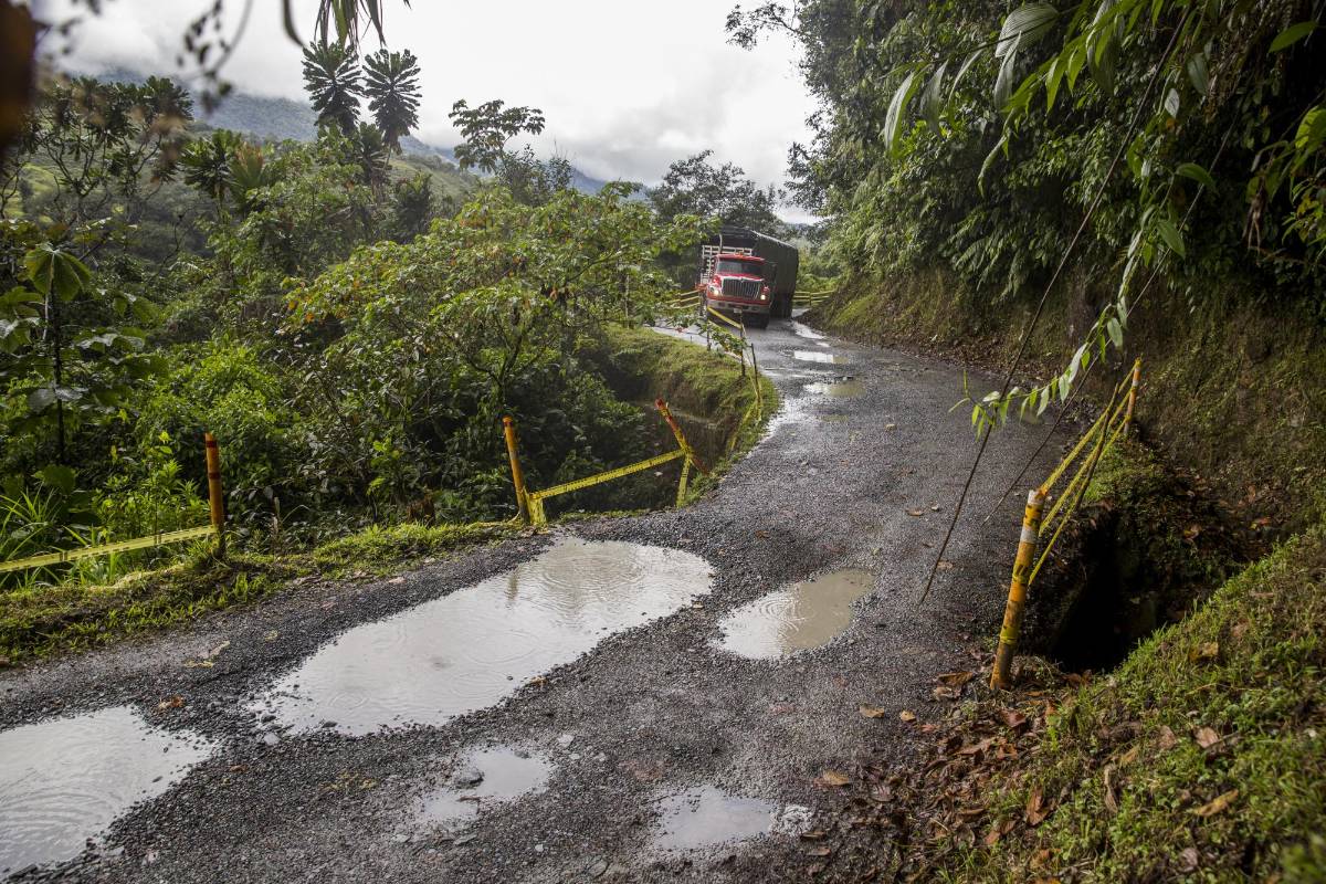 La vía Medellín-Quibdó es uno de los proyectos viales más esperados en la región. Conectará a la capital chocoana con el país.Foto: Esteban Vanegas