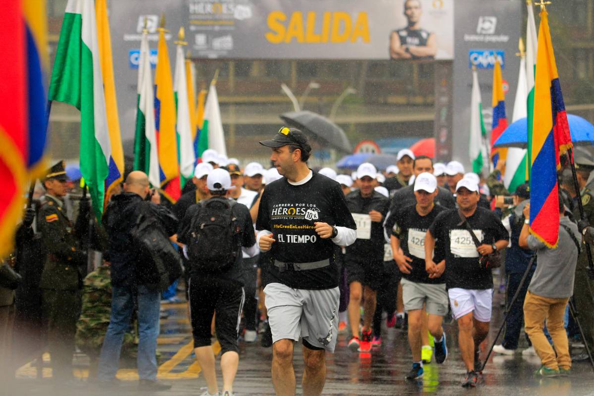 Si no importaba la discapacidad física, mucho menos la lluvia. La octava edición de la Carrera por los Héroes 10K se cumplió con éxito este domingo en Bogotá. FOTO COLPRENSA