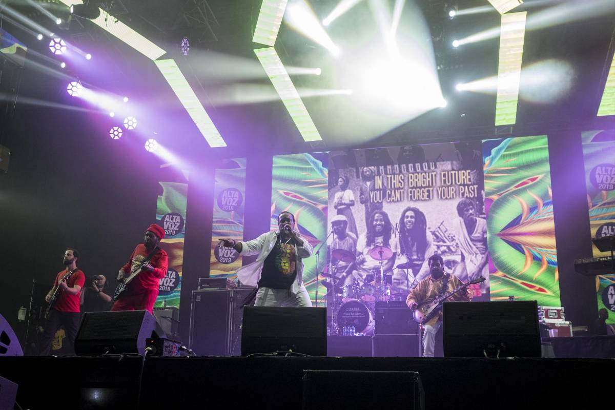 El grupo jamaiquino Inner Circle colmó el escenario de los fanáticos del reggae. Foto: Santiago Mesa 
