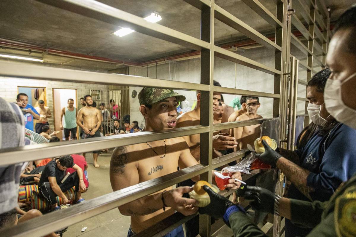 El chef realizó una preparación especial para las personas privadas de la libertad. FOTO CARLOS VELÁSQUEZ