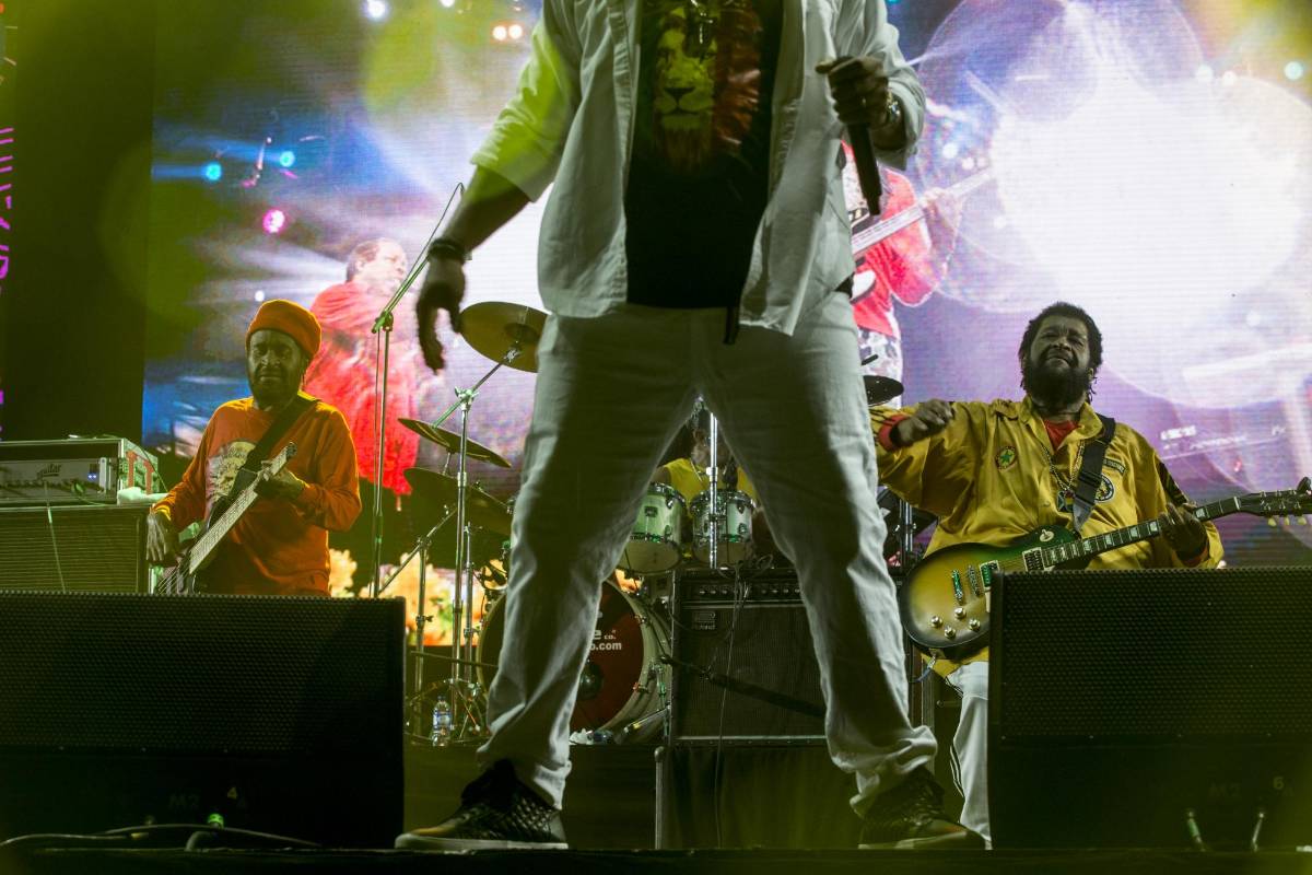 El grupo jamaiquino Inner Circle colmó el escenario de los fanáticos del reggae. Foto: Santiago Mesa 