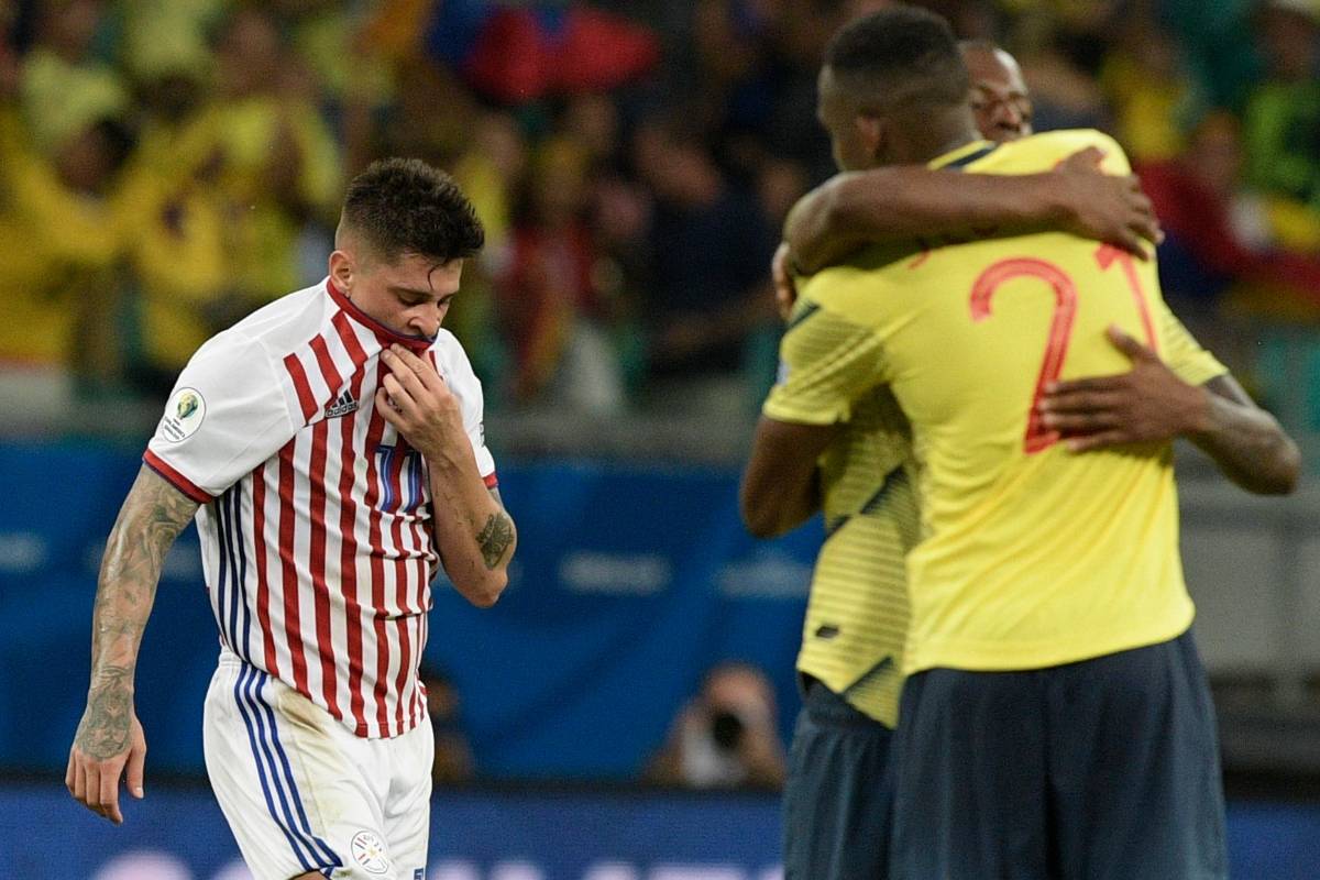 Paraguay se quedó con dos enteros y tendrá que esperar el resultados del partido del Grupo C entre Ecuador y Japón, este lunes, para conocer si avanza como segundo mejor tercero. FOTO AFP