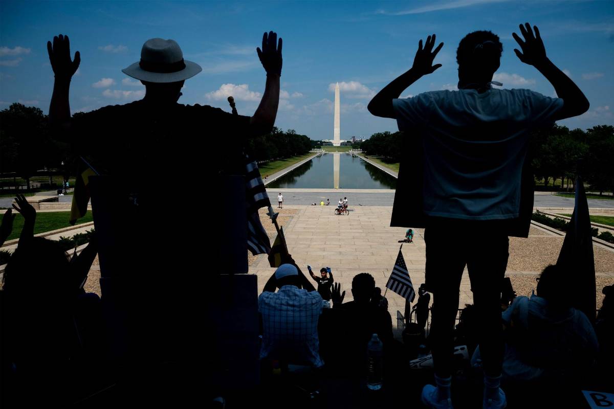 En Minneapolis le dieron el último adiós a George Floyd, quién tras su muerte a manos de la policía causó una ola de indignación en Estados Unidos por los casos de abuso policial y racismo. Foto: AFP