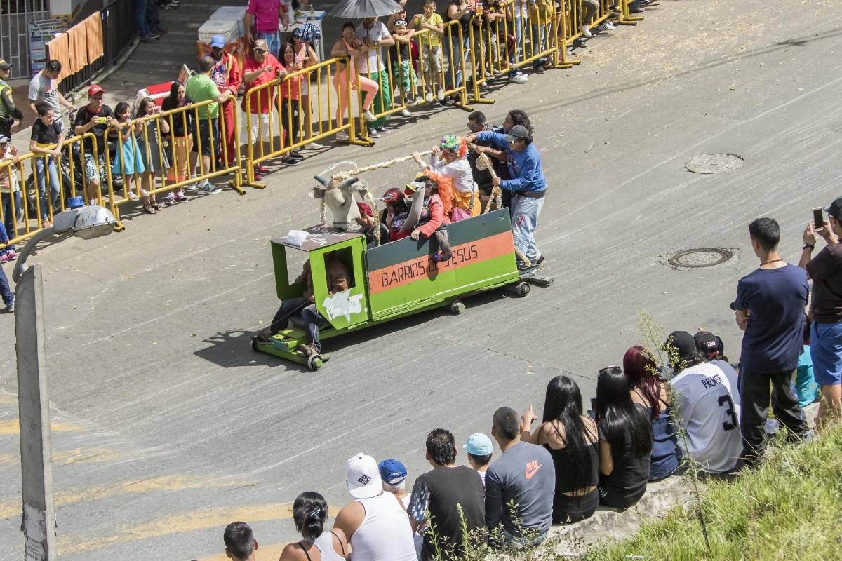 Fueron 14 kilómetros llenos de adrenalina y diversión. FOTO Carlos Alberto Velásquez.