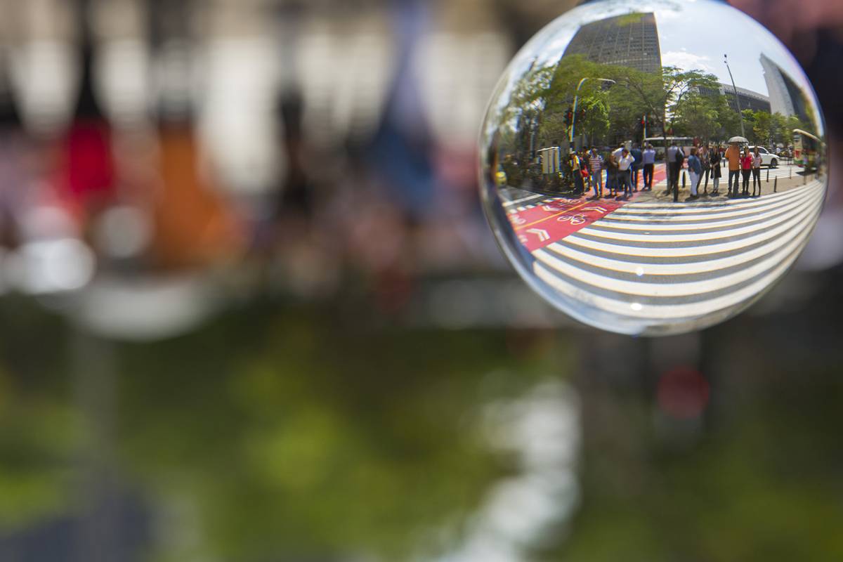 Lo dice el refrán, la realidad depende del cristal con que se mire. Foto Edwin Bustamante