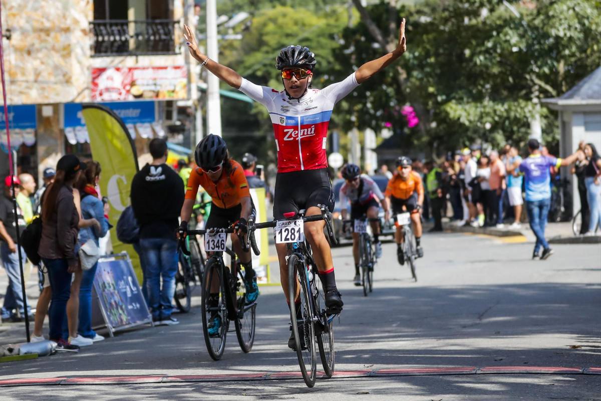 Las mujeres se hicieron presente en varios podios ganando varias categorías del certamen. Fotos : Julio César Herrera
