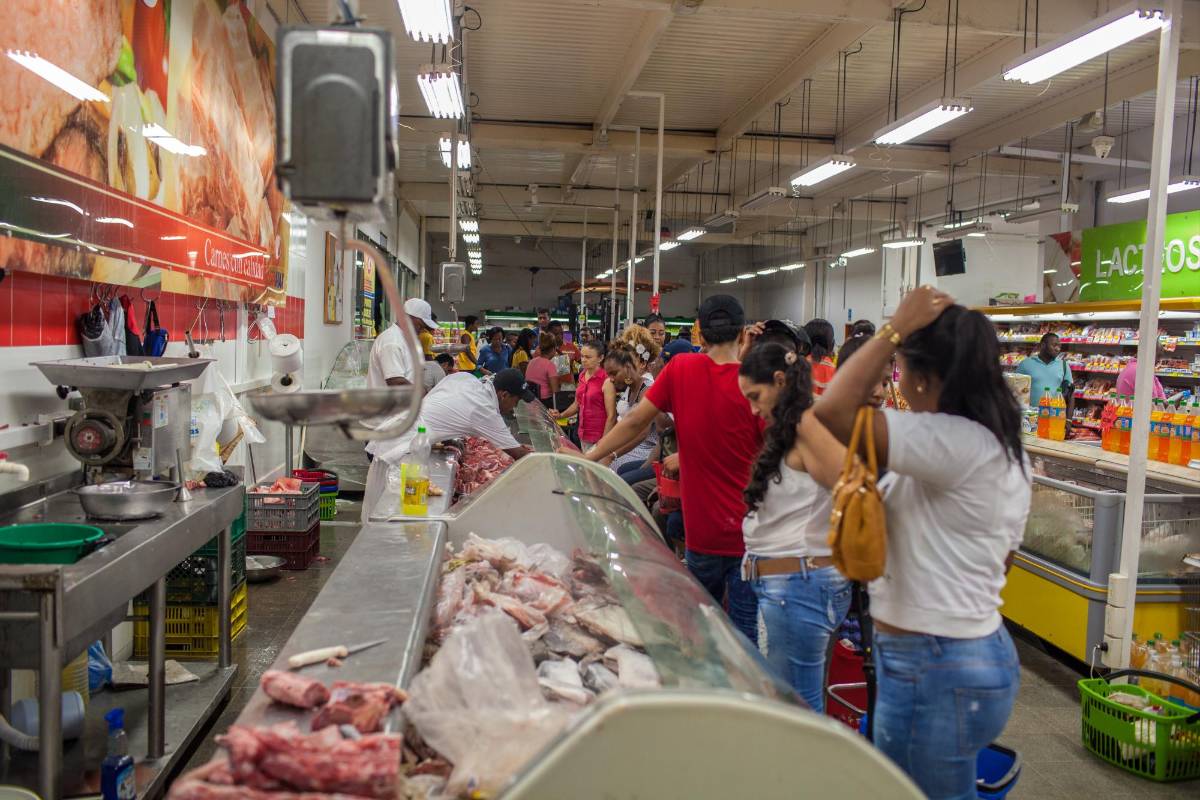 La clave del éxito de la movilización estuvo en que este año el Comité logró un acuerdo con los comerciantes para que se unan al paro: ellos detienen las ventas el miércoles y el jueves, y el fin de semana. Foto: El Murcy