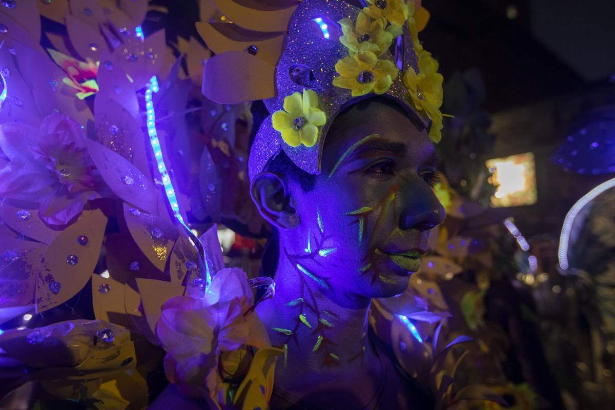 Esta vez la cuota de magia vino de otras latitudes. Brillaron los catrinas, el árbol come humanos, la caja de pandora y otras deidades locales e invitadas del norte y el centro de América. FOTO MANUEL SALDARRIAGA QUINTERO