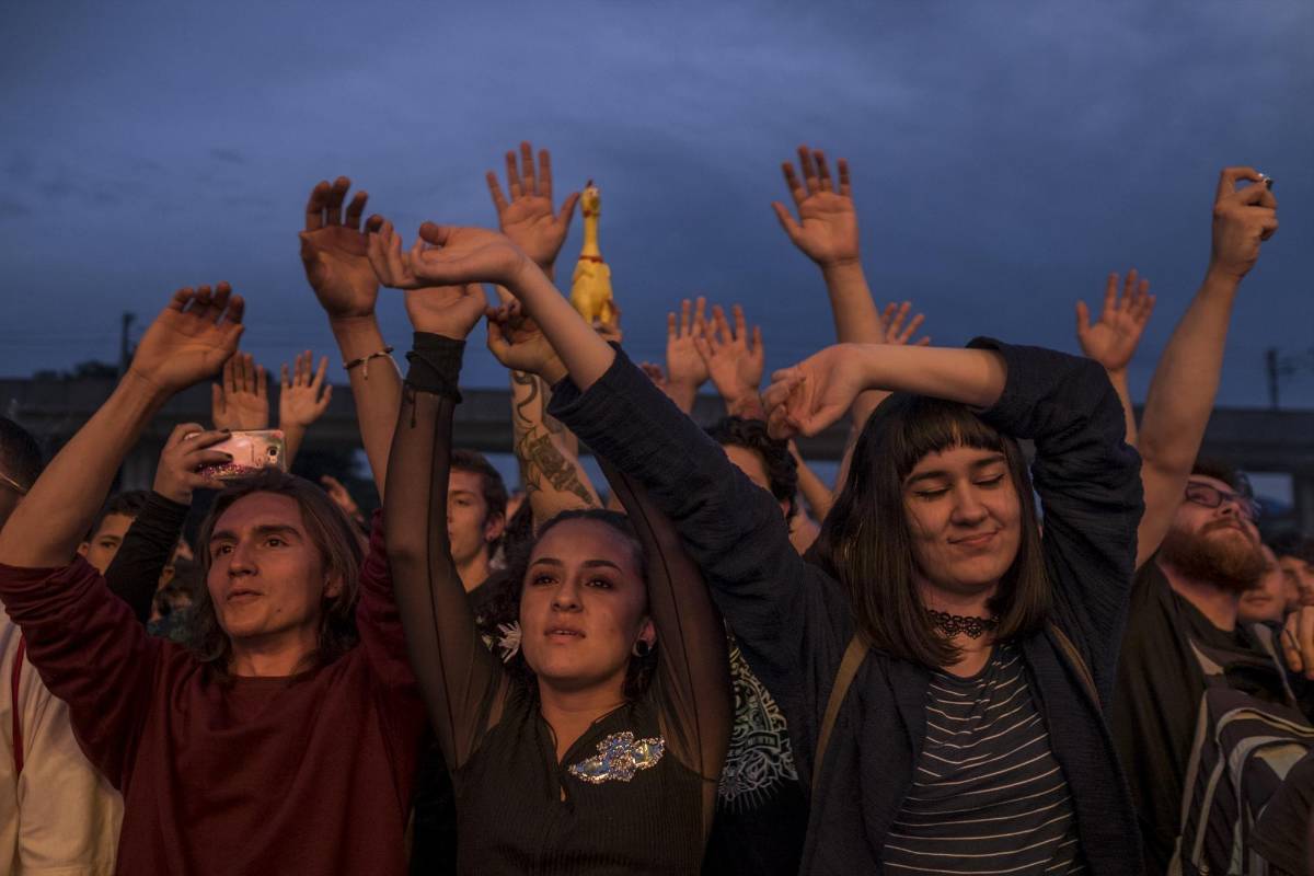 El clima ayudó a que miles de personas disfrutaran de las bandas durante toda la tarde y la noche. Foto: Santiago Mesa
