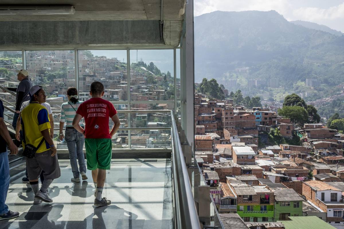 El nuevo metrocable beneficiará a 350.000 personas de la comuna 8, Villa Hermosa . Foto: Santiago Mesa.