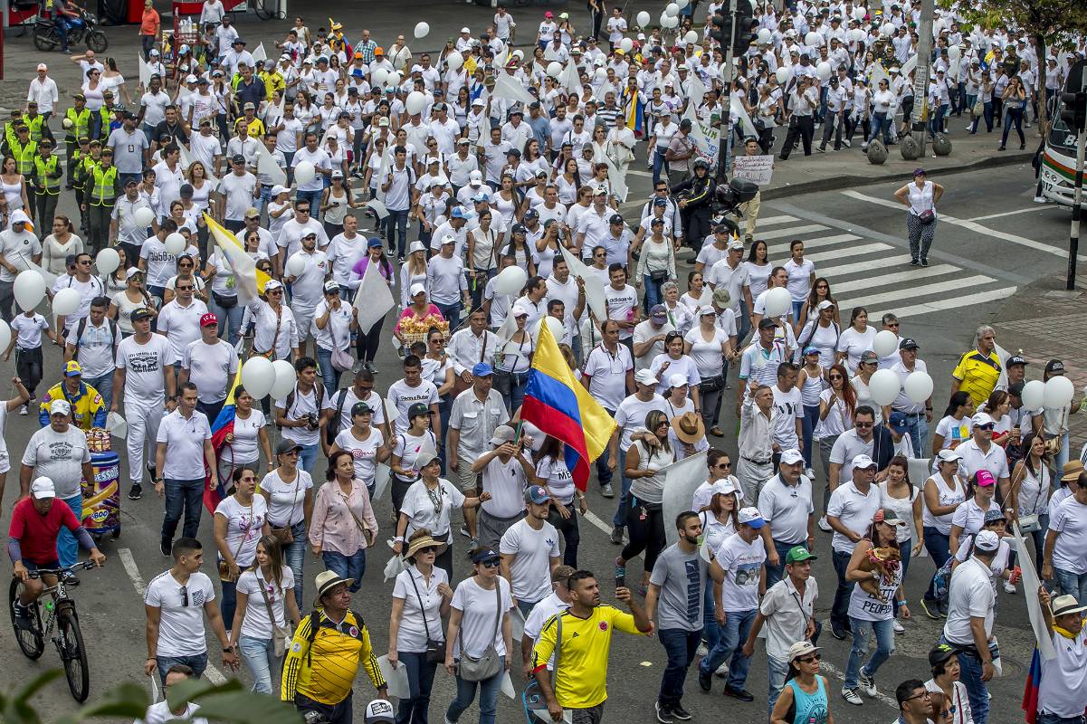  La marcha salió desde el Parque de los Deseos y terminó en el parque de Las Luces. Foto Juan Antonio Sánchez Foto Juan Antonio Sánchez